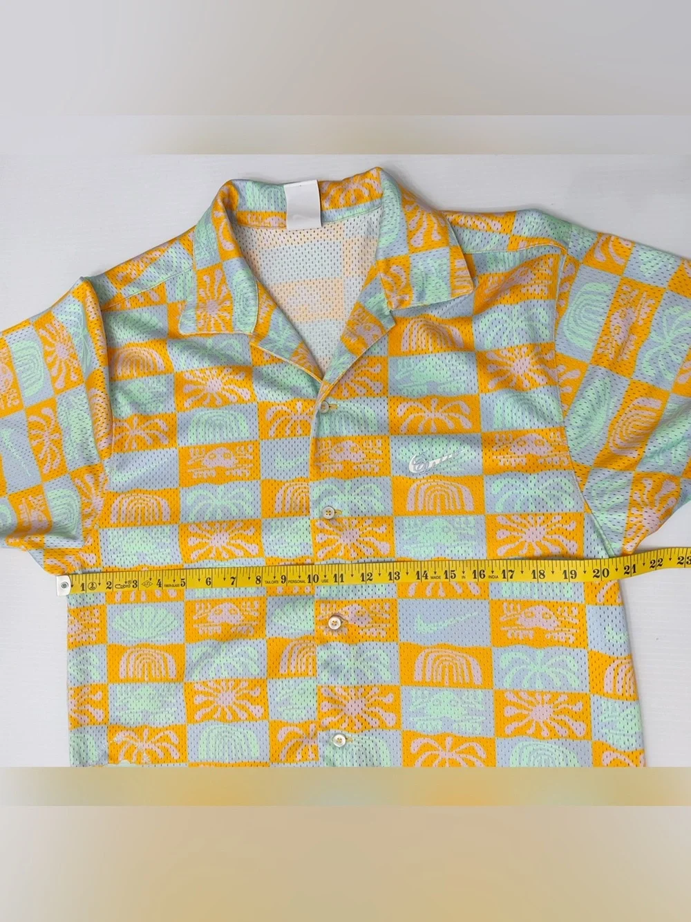 Nike Sportswear Mesh Cruise Vacation Button Up Shirt - M